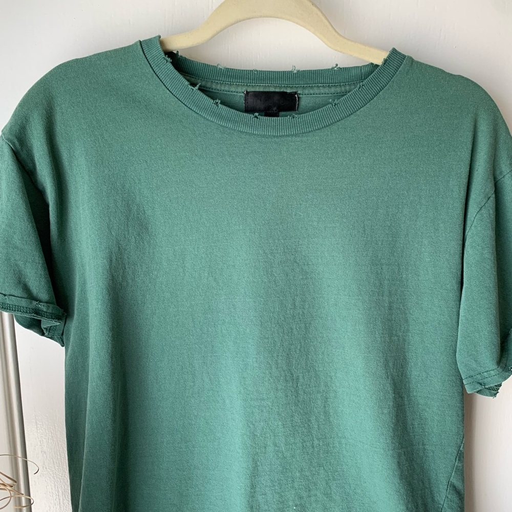 TopShop green T-shirt with ribbed collar